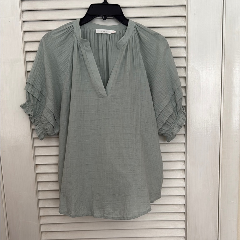 Lush Women's Green Cotton V-Neck Top